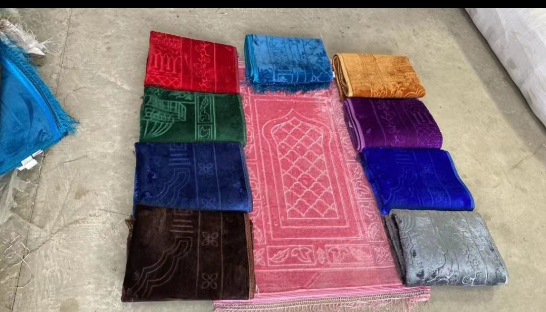 Soft Embossed Prayer Rug Solid Color